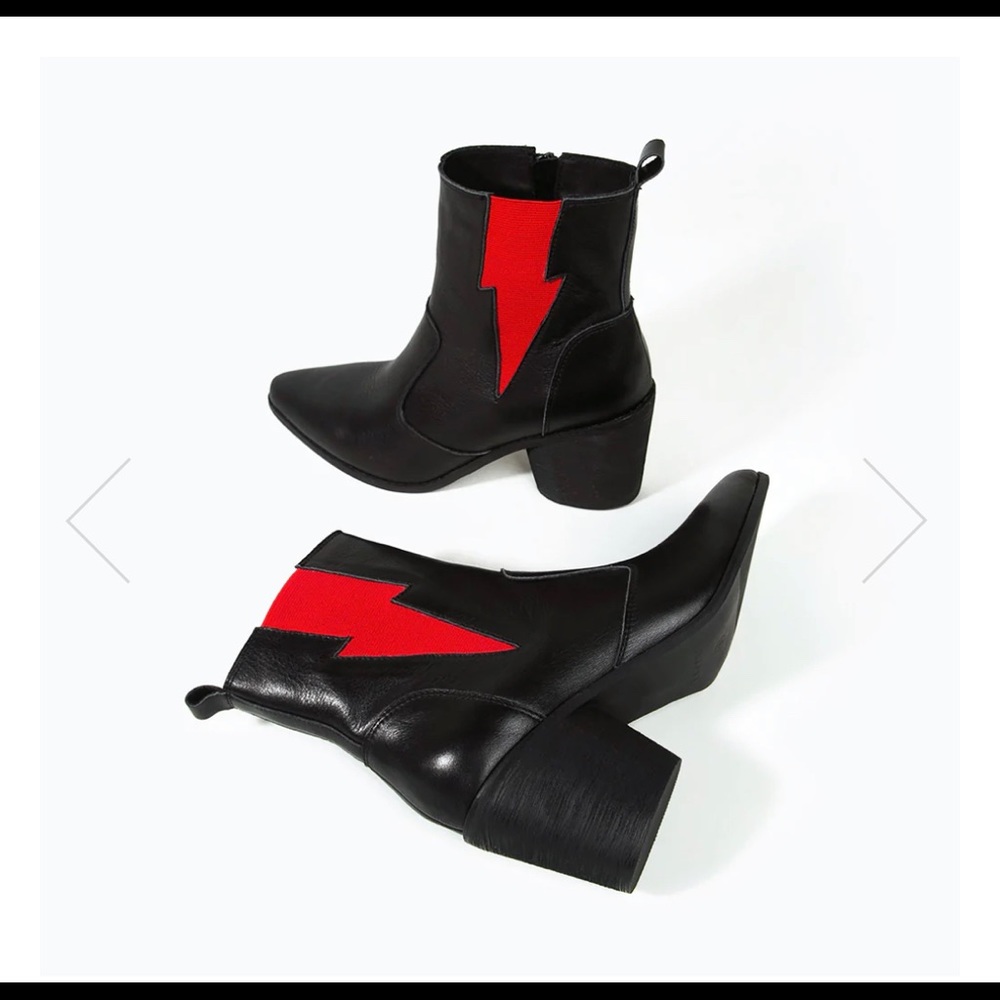 Napa Leather Bolt Boots